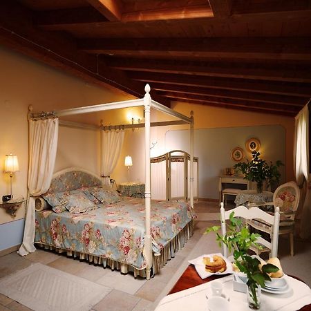 Agriturismo Otto Ducati D'Oro Isola della Scala Exterior photo